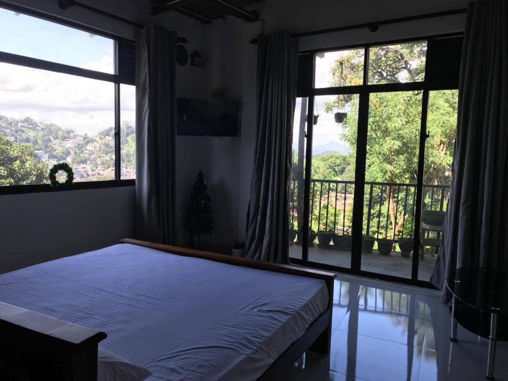 S V Homestay Κάντι Εξωτερικό φωτογραφία